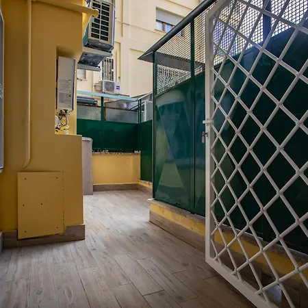 Aura - Santa Croce In Gerusalemme Apartment *